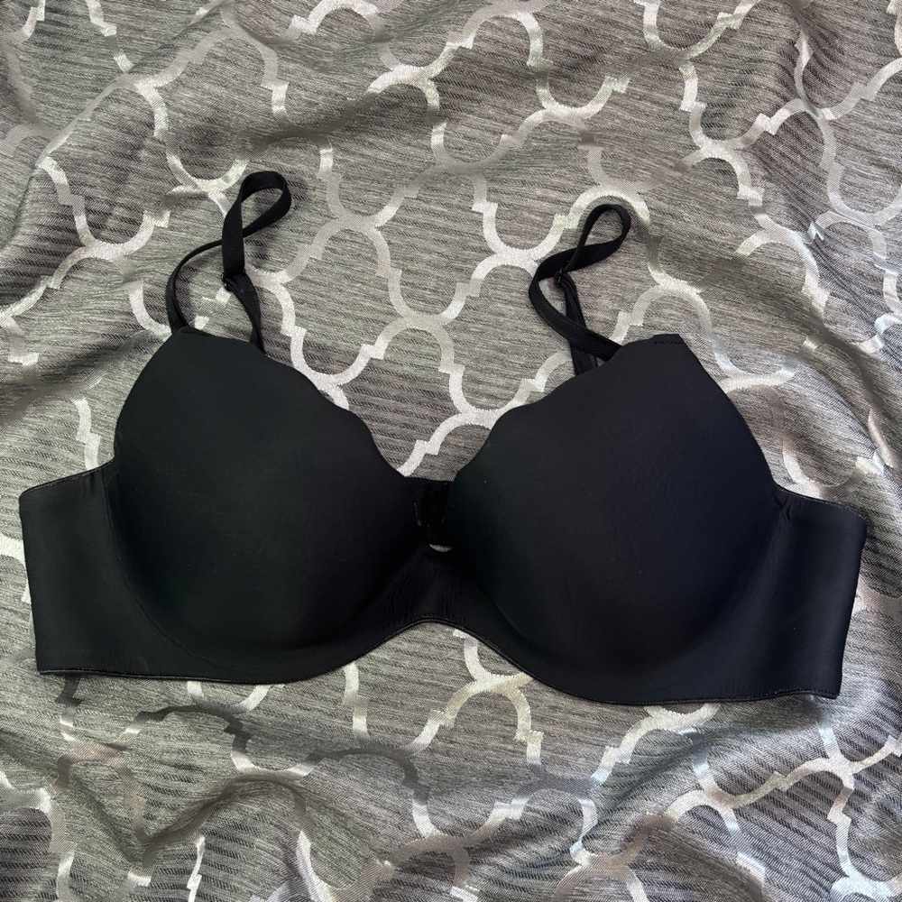 B.tempt’d Women’s B36 Black & Leopard Print Smooth Cup Everyday Bra Intimates